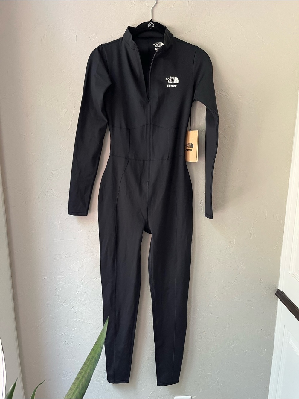 SKIMS X TNF REFINA BODYSUIT IN ONYX S